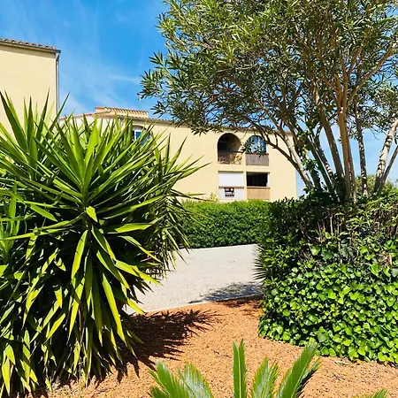 Agreable Aux Capellans Avec Loggia, Wifi Et Parking Appartement Saint-Cyprien (Pyrenees-Orientales)
